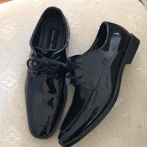 Mens Patten Leather Tuxedo Dress Shoes in Black never worn